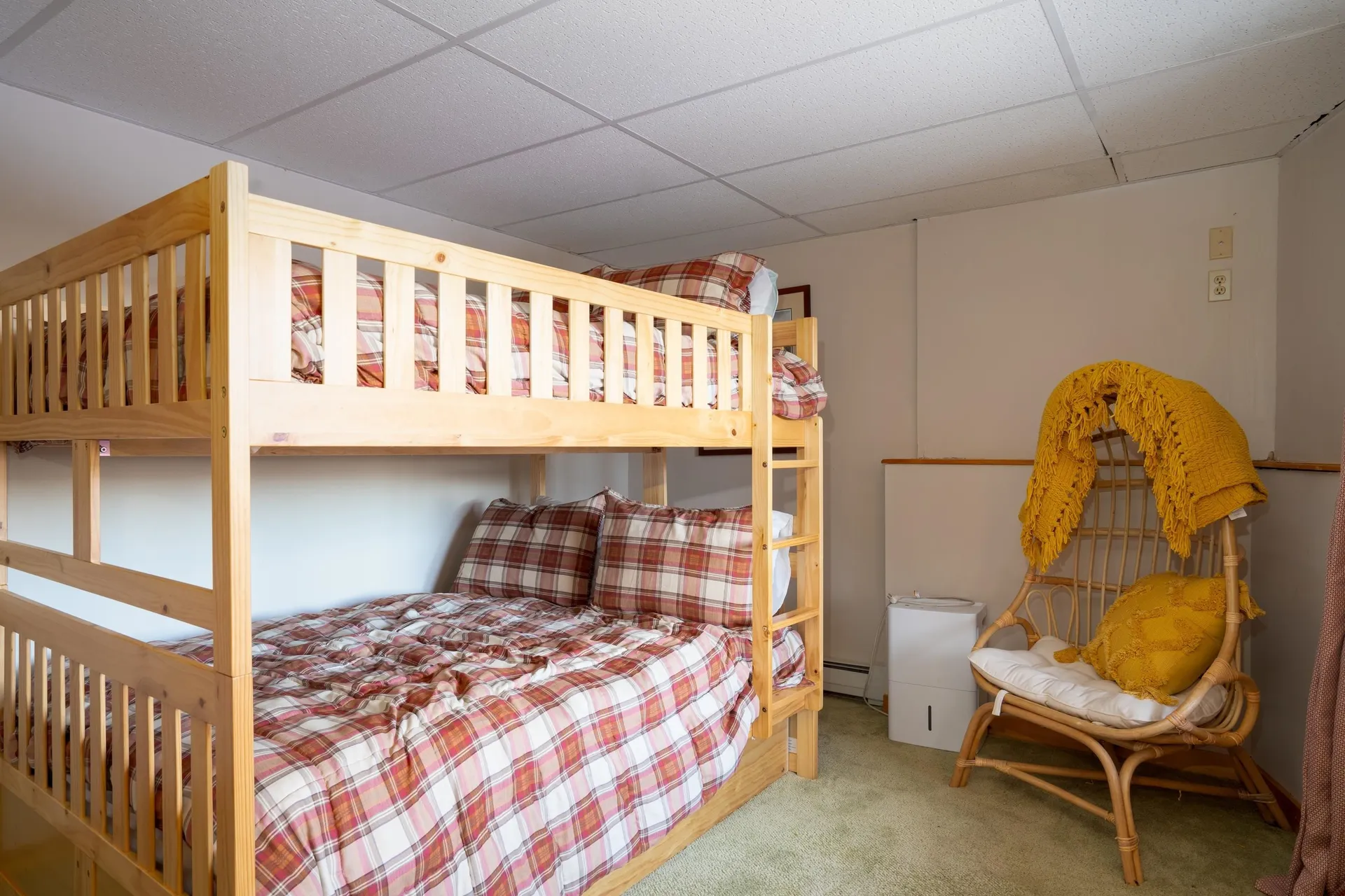 12 Jamie Lane Winhall VT 05340