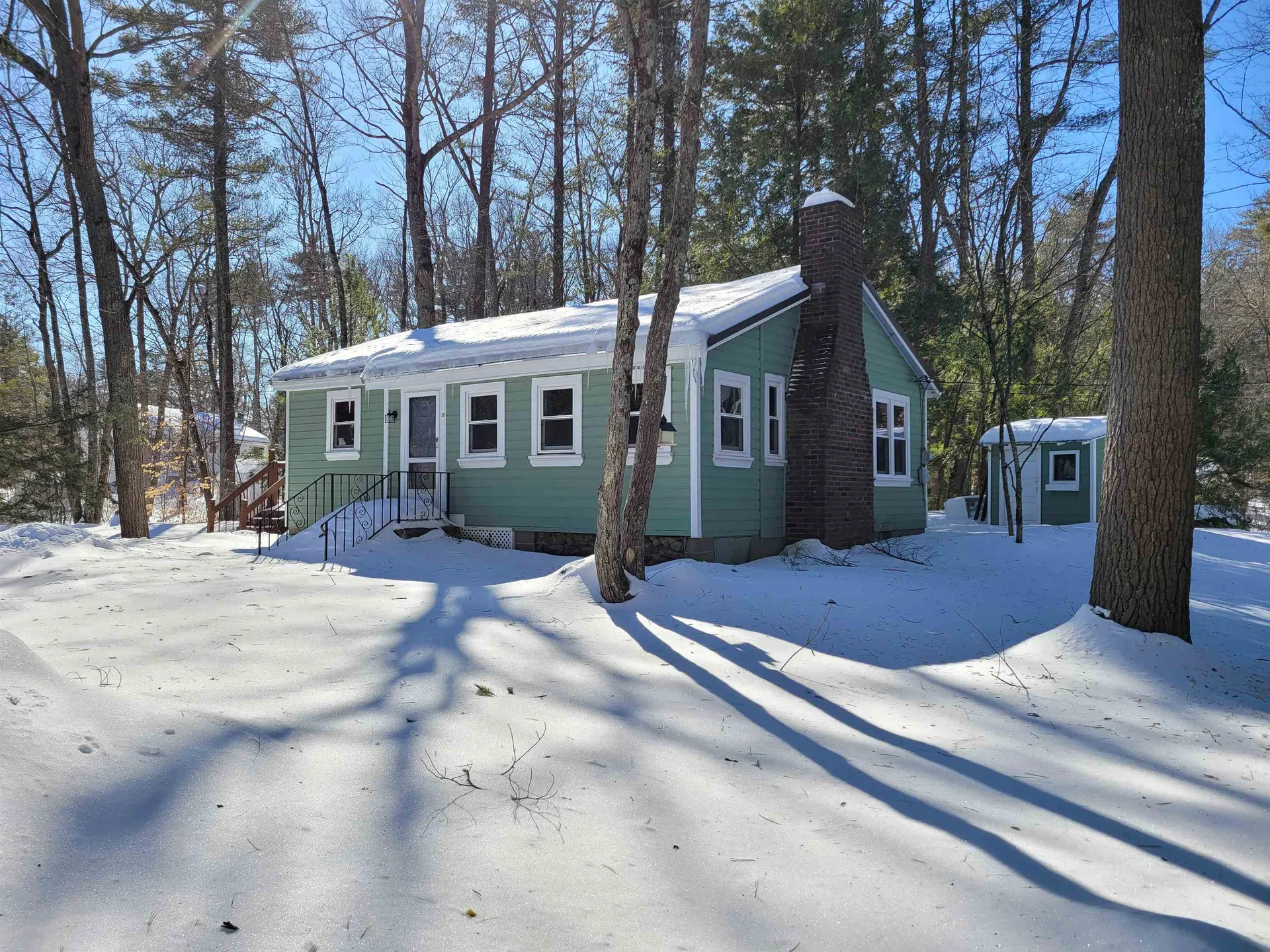 30 Norrie Drive Raymond NH 03077