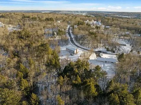9 Spruce Court Hooksett NH 03106