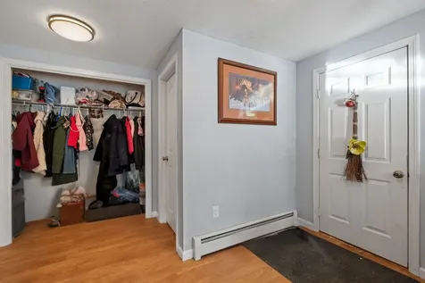 9 Spruce Court Hooksett NH 03106