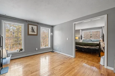 9 Spruce Court Hooksett NH 03106