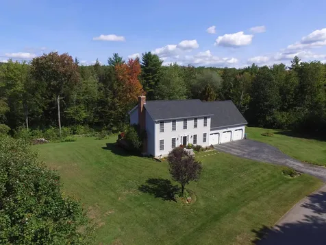 9 Spruce Court Hooksett NH 03106