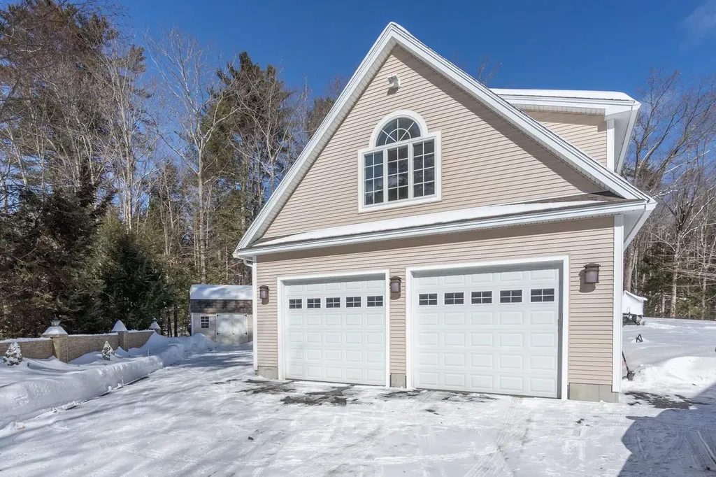 115 Great Pine Circle Farmington NH 03835