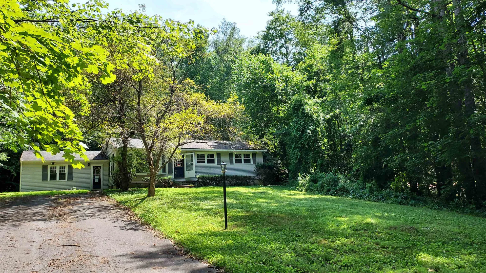 14 Pace Road Pownal VT 05201