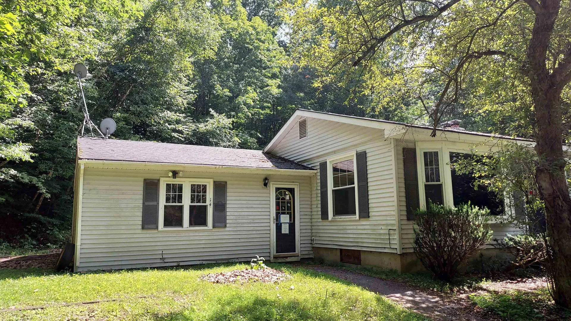 14 Pace Road Pownal VT 05201