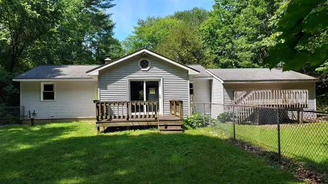 14 Pace Road Pownal VT 05201