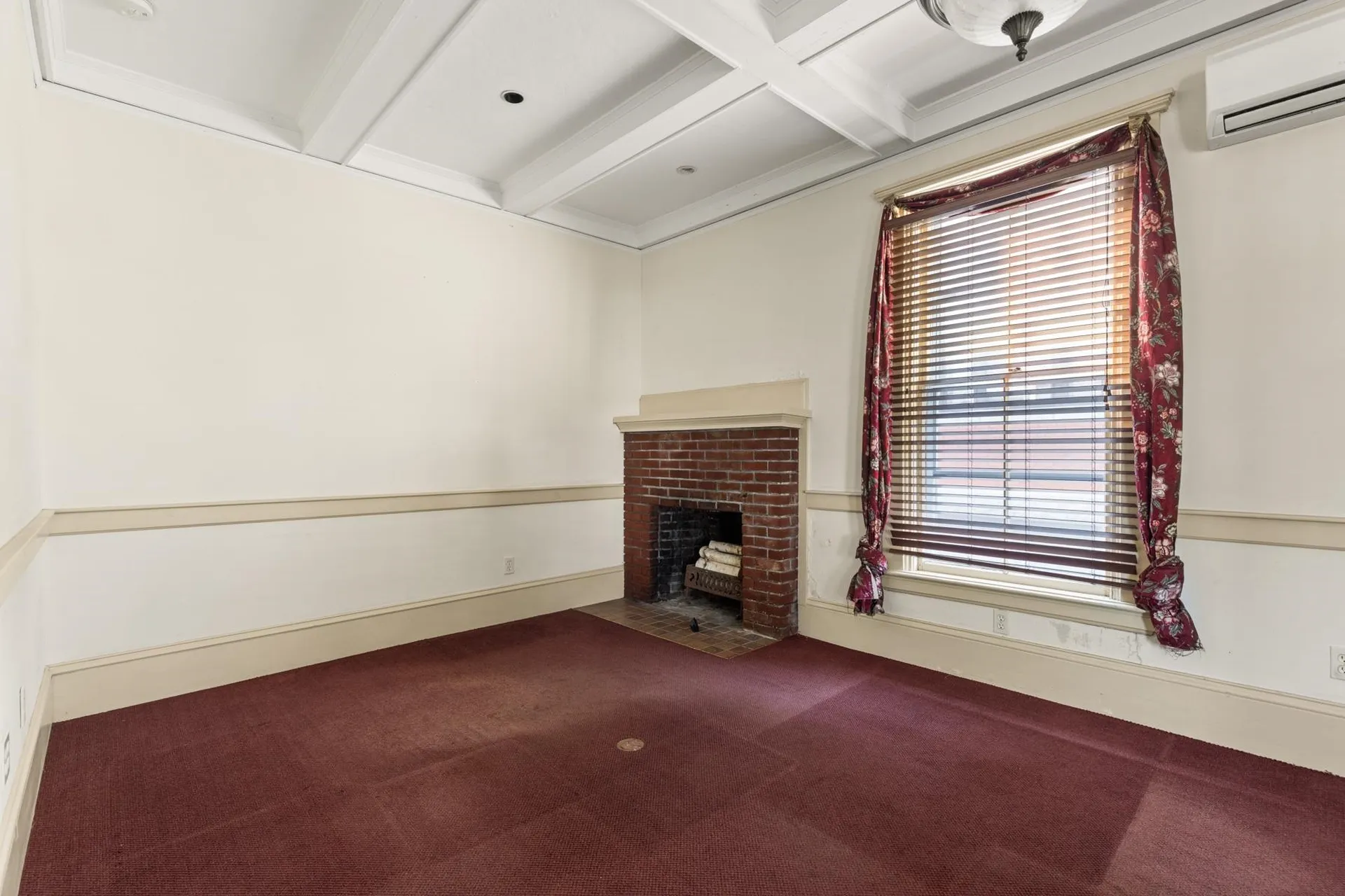 69 South Main Street Rochester NH 03867