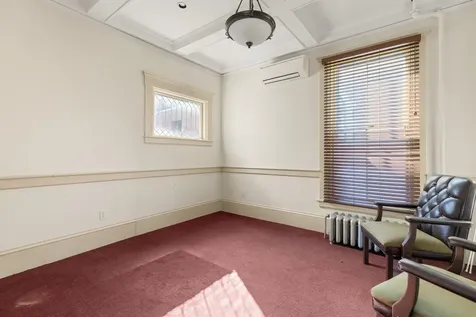 69 South Main Street Rochester NH 03867