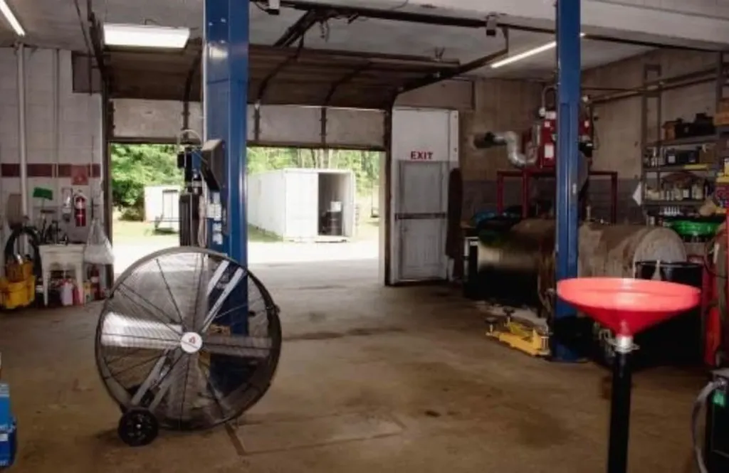 549 West Main Street Tilton NH 03226