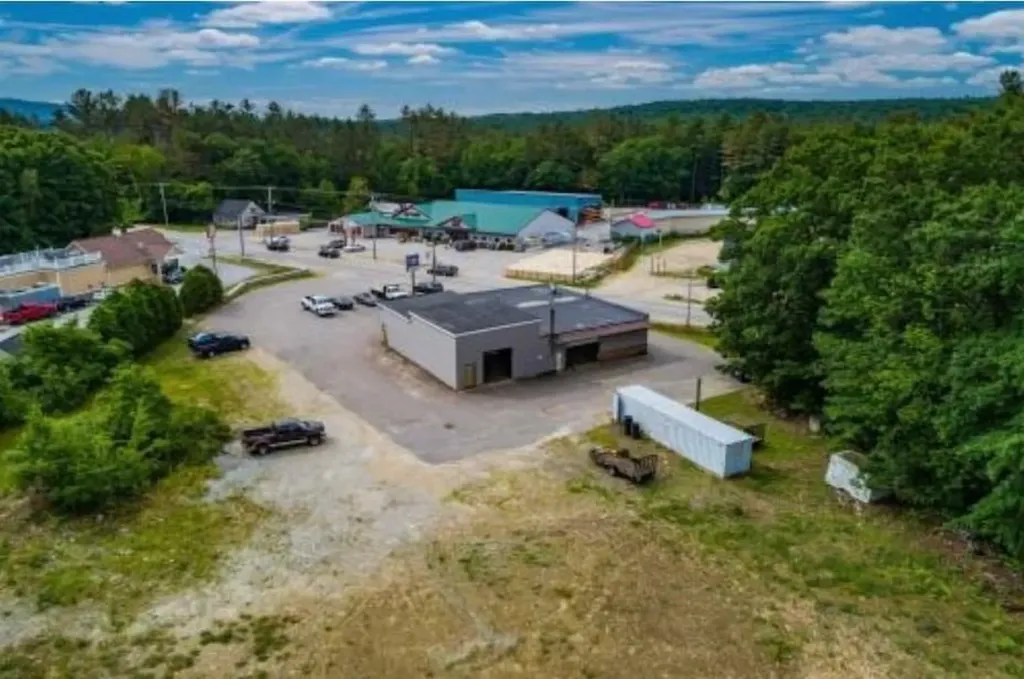 549 West Main Street Tilton NH 03226