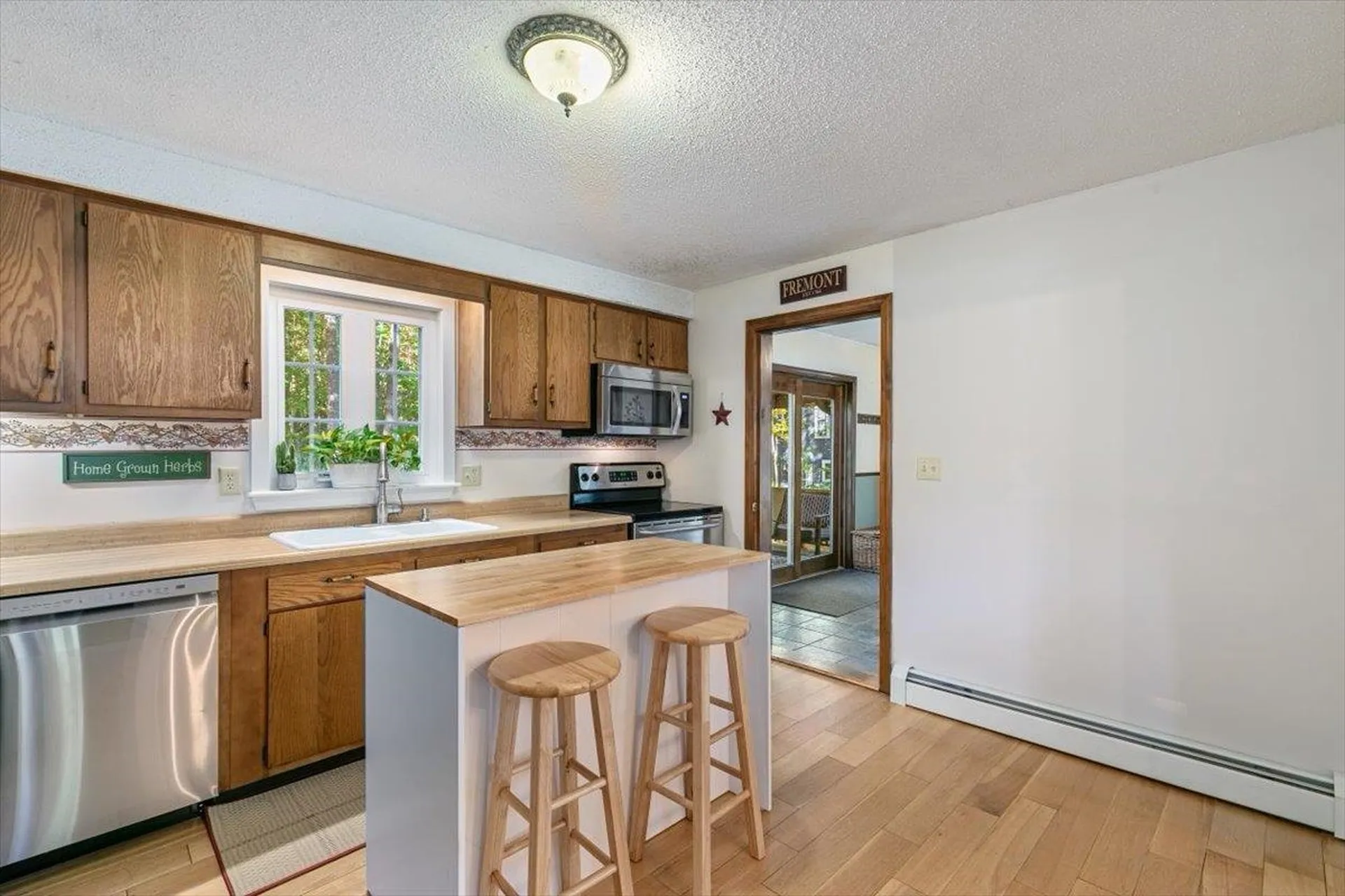 10 Wildwood Drive Fremont NH 03044