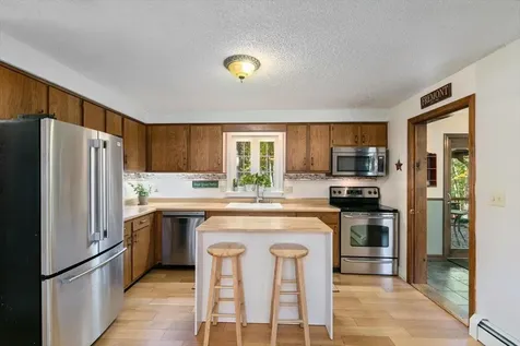 10 Wildwood Drive Fremont NH 03044