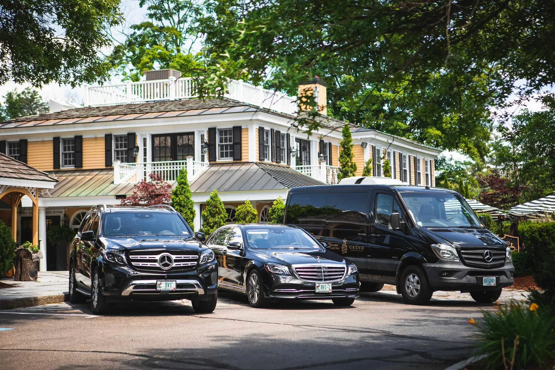 17 Grand Avenue Bedford NH 03110