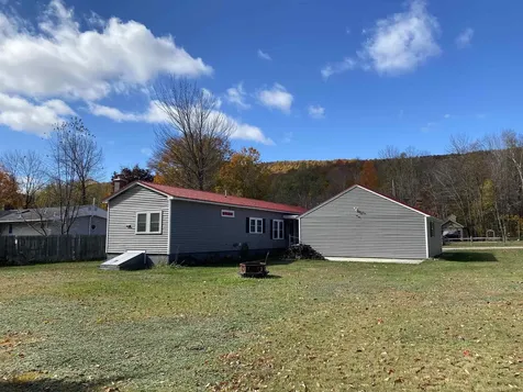 26 Ray Street Gorham NH 03581
