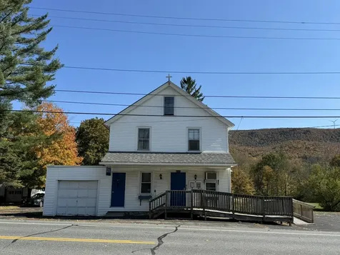 818 Main Road Stamford VT 05352