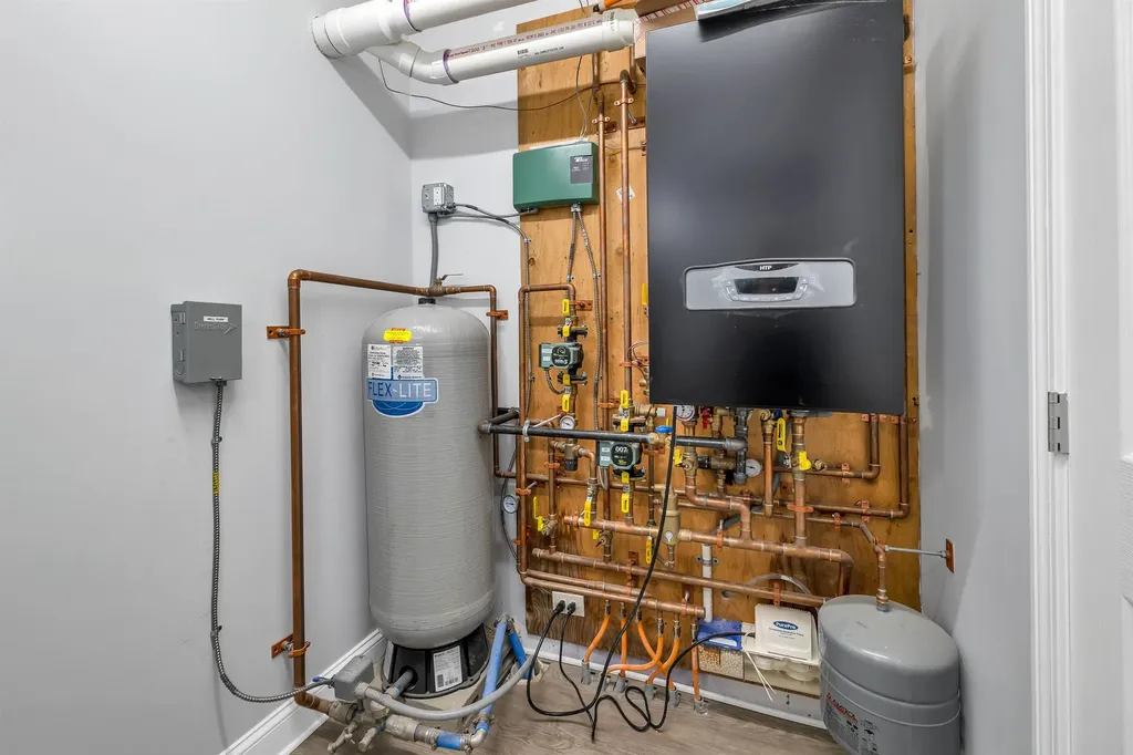 4 Stone Dam Road Thornton NH 03285