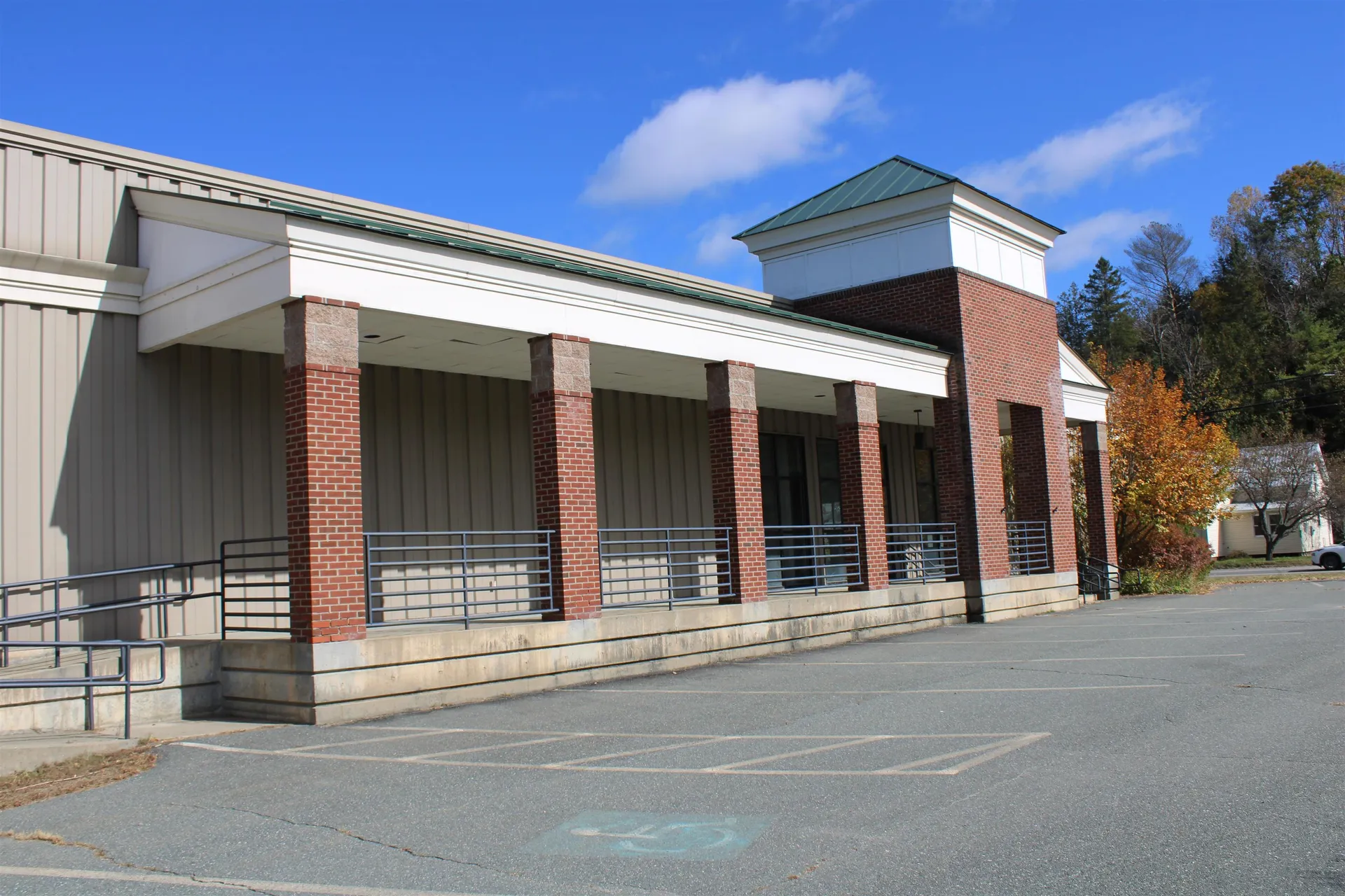 469 Broad Street Lyndon VT 05851