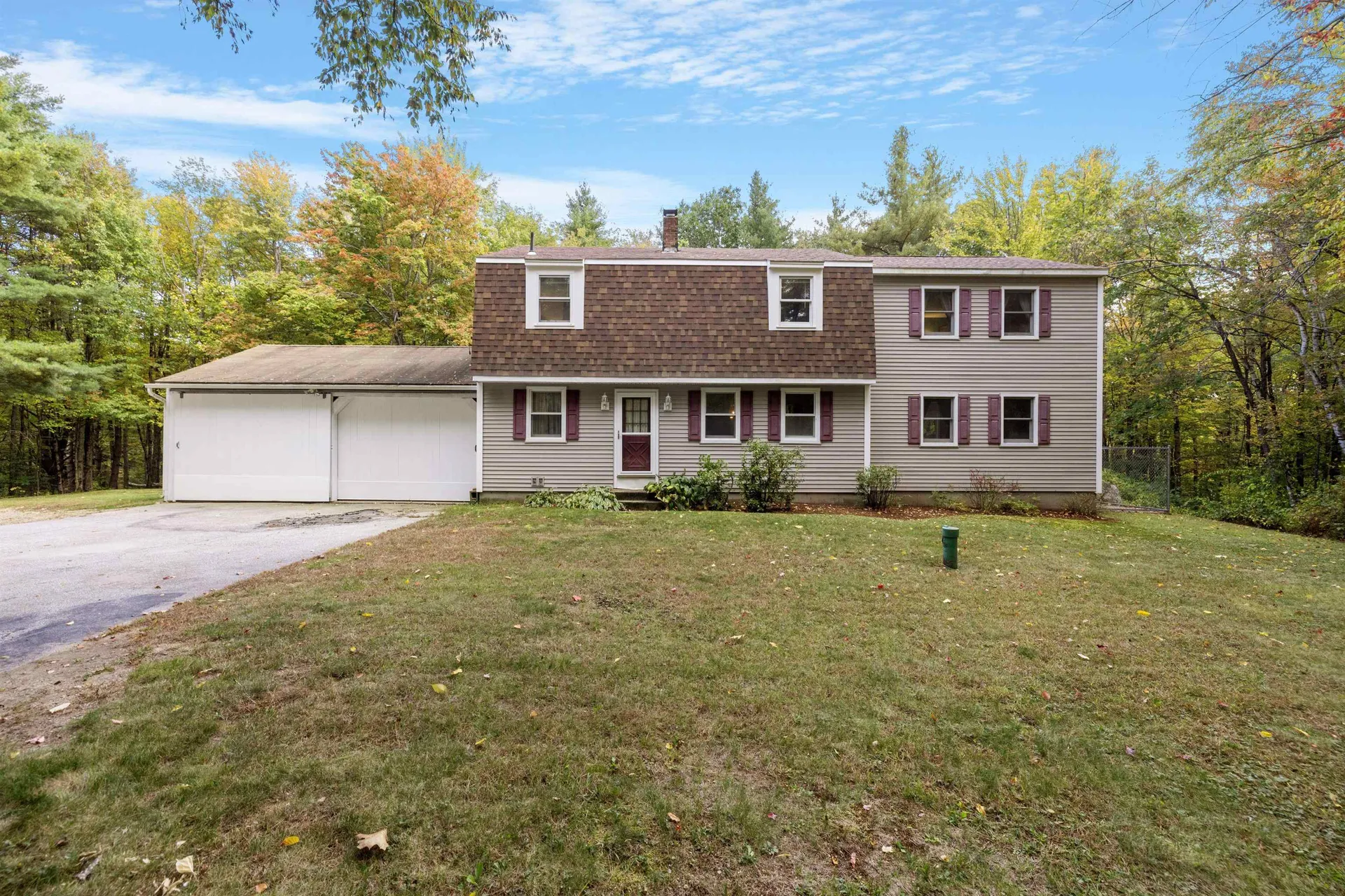 4 Paradise Lane Chichester NH 03258