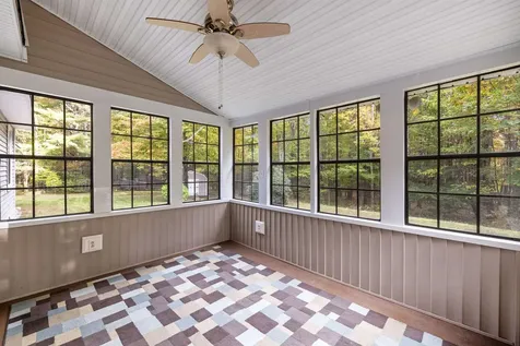 4 Paradise Lane Chichester NH 03258