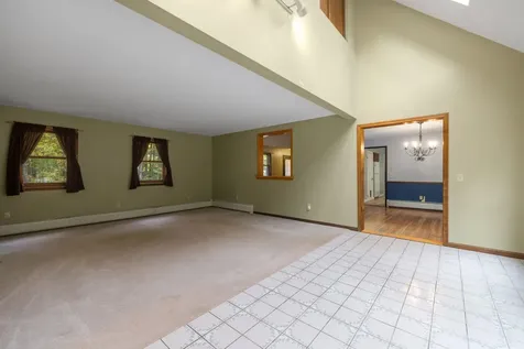4 Paradise Lane Chichester NH 03258