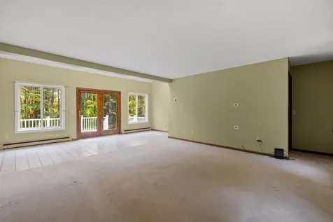 4 Paradise Lane Chichester NH 03258
