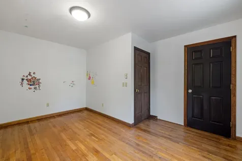 4 Paradise Lane Chichester NH 03258