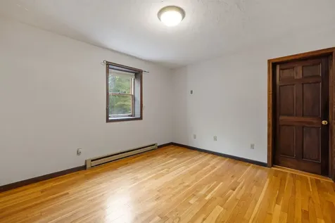 4 Paradise Lane Chichester NH 03258