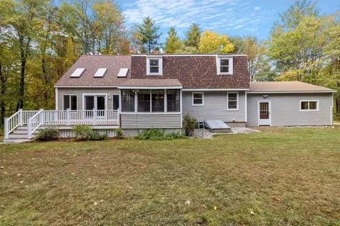 4 Paradise Lane Chichester NH 03258