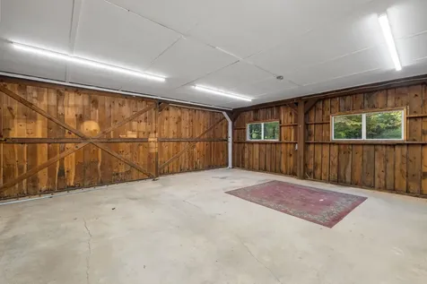 4 Paradise Lane Chichester NH 03258