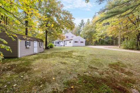 4 Paradise Lane Chichester NH 03258