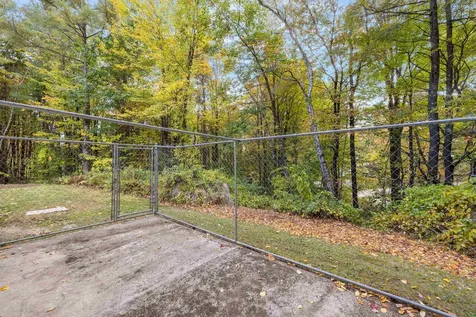 4 Paradise Lane Chichester NH 03258
