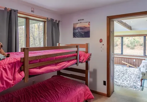 66 Hilltop Road Londonderry VT 05155