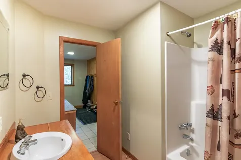 66 Hilltop Road Londonderry VT 05155