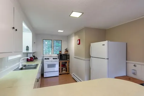 66 Hilltop Road Londonderry VT 05155