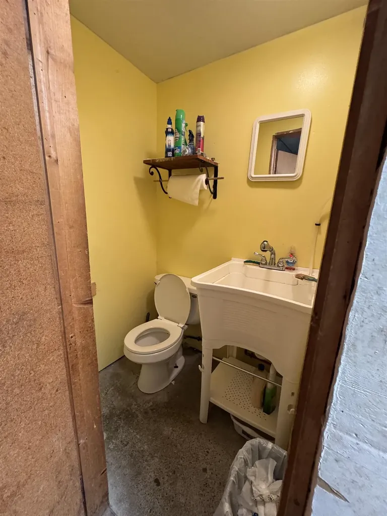 8 East Street Middletown Springs VT 05757