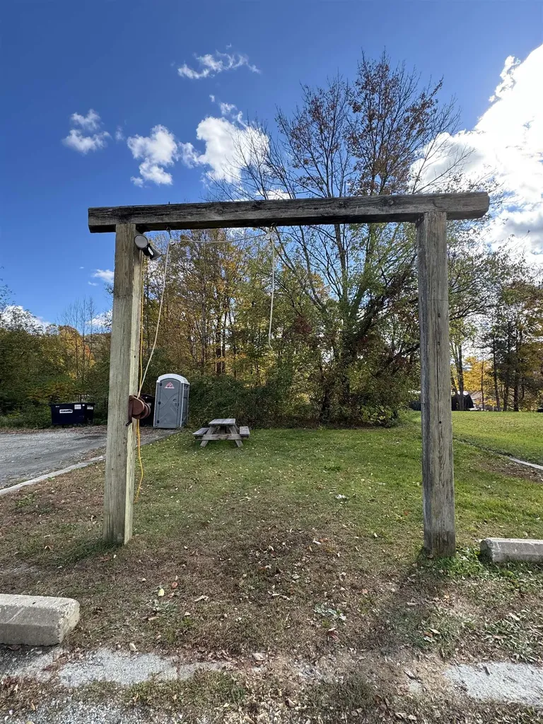 8 East Street Middletown Springs VT 05757