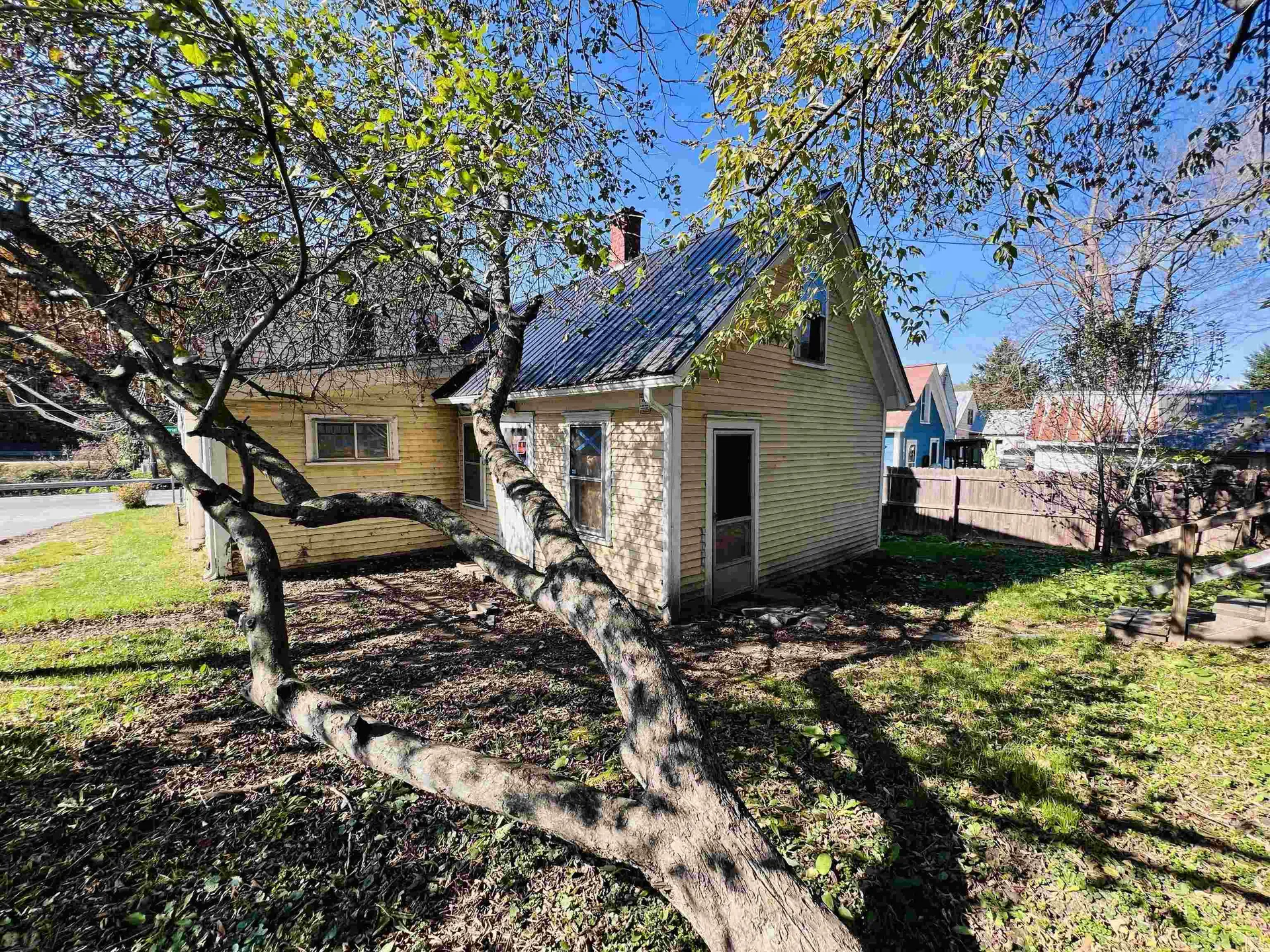 19 Hill Street St. Johnsbury VT 05819