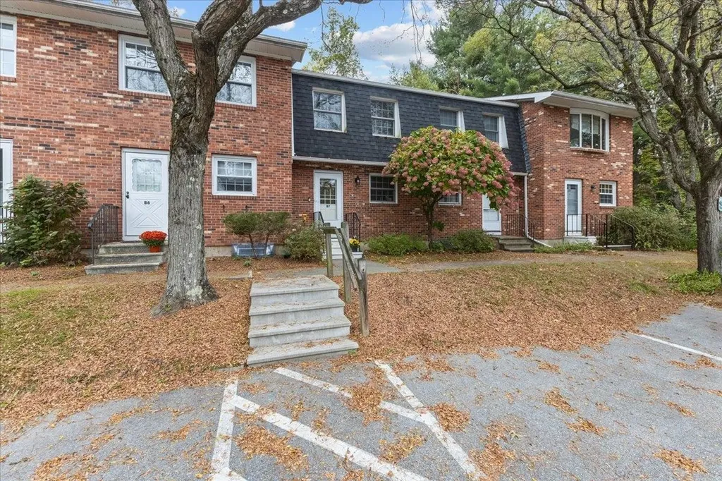 8 Sugartree Lane Essex Junction VT 05452