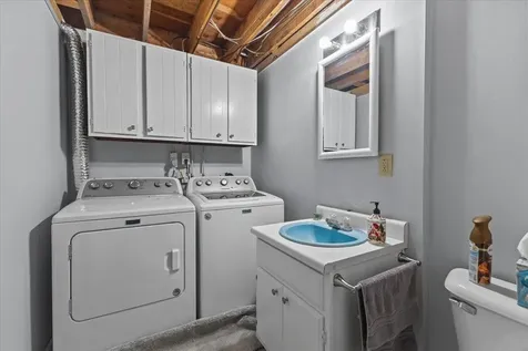 8 Sugartree Lane Essex Junction VT 05452