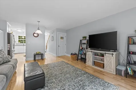 8 Sugartree Lane Essex Junction VT 05452