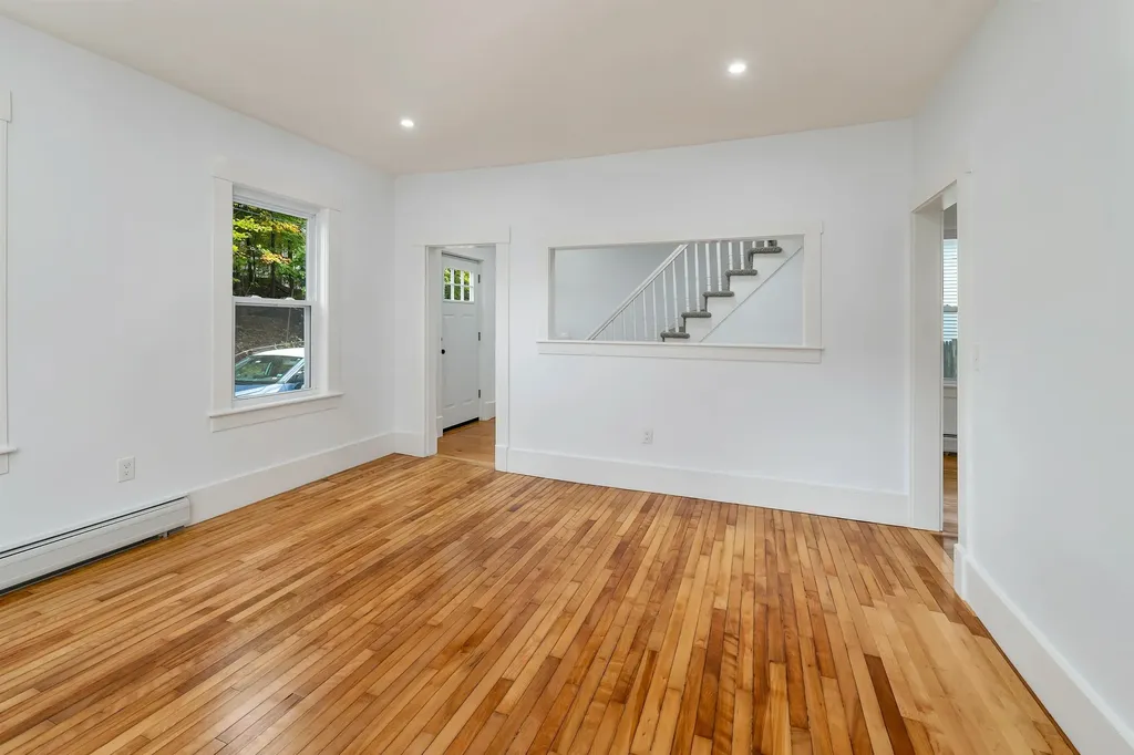 12 Peabody Street Tilton NH 03276