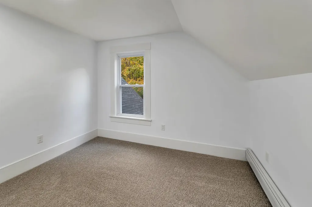 12 Peabody Street Tilton NH 03276