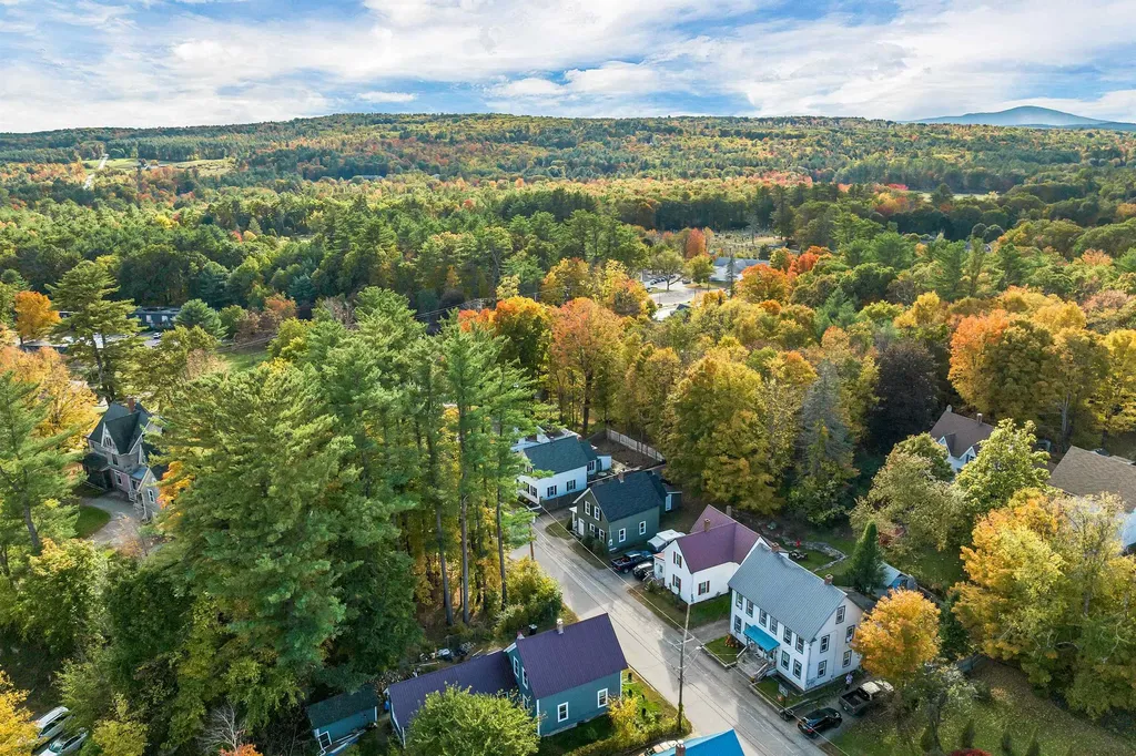 12 Peabody Street Tilton NH 03276