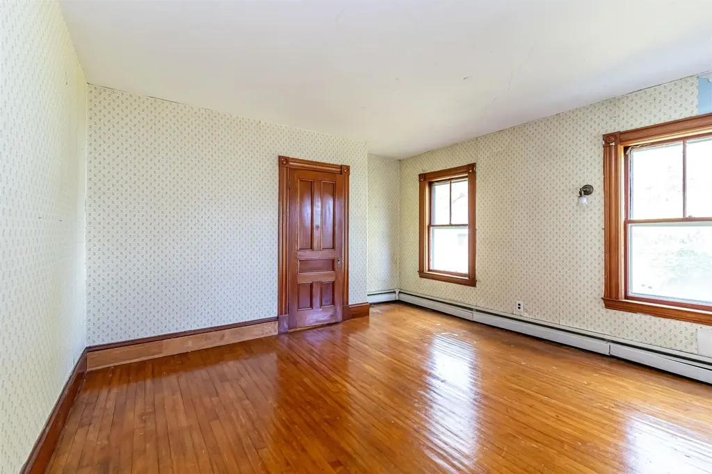 2 N Main Street Mont Vernon NH 03057