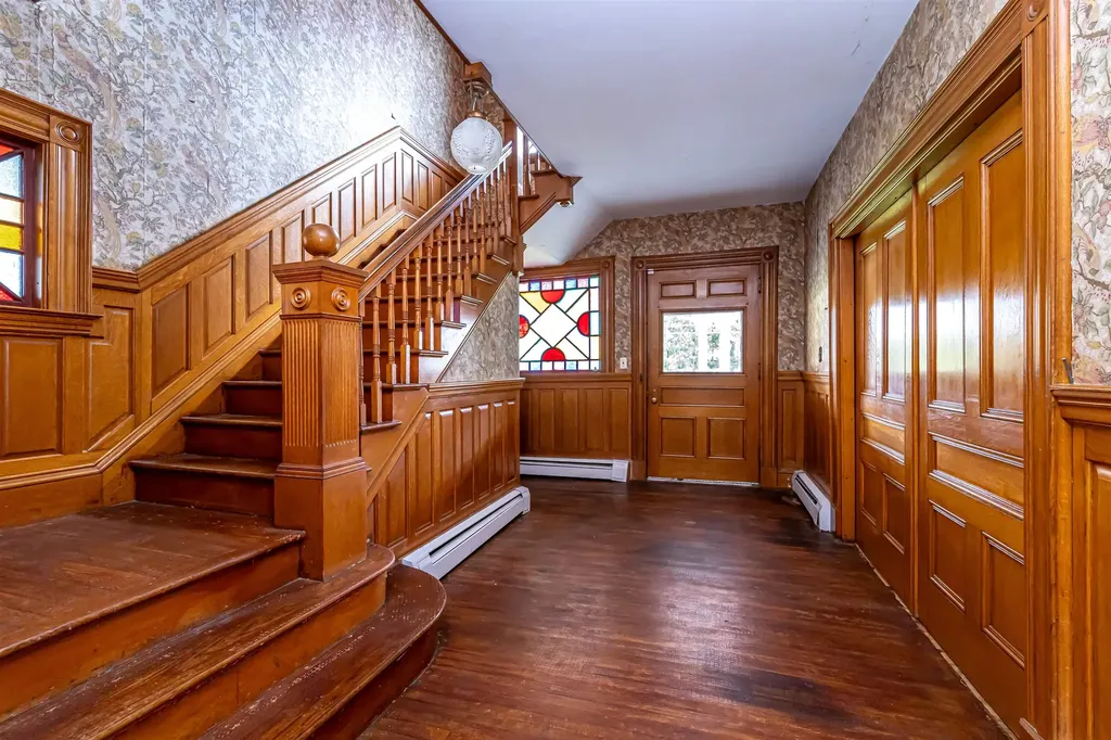 2 N Main Street Mont Vernon NH 03057