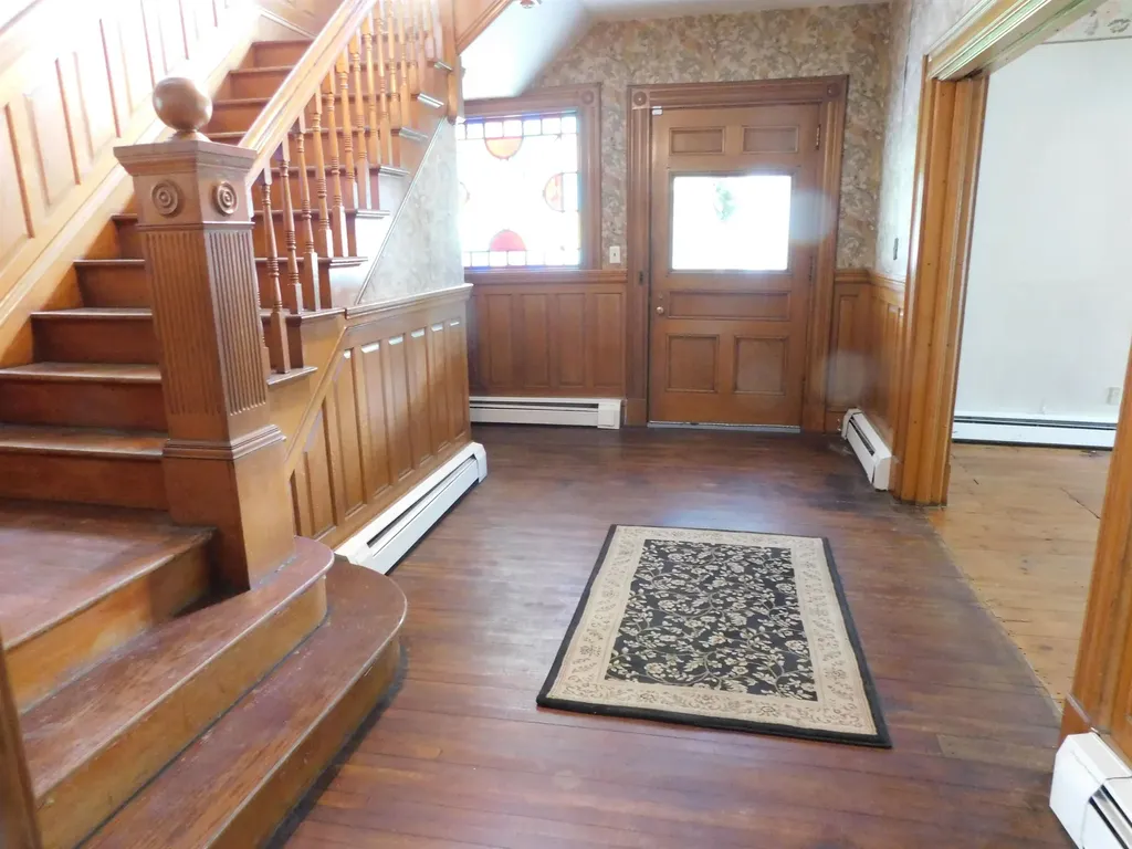 2 N Main Street Mont Vernon NH 03057