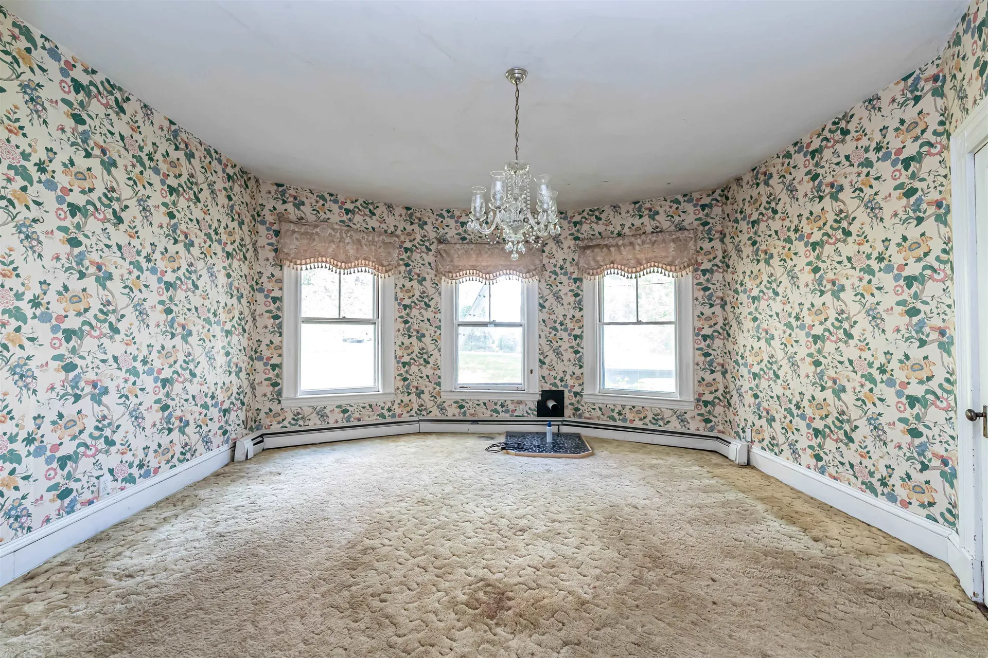 2 N Main Street Mont Vernon NH 03057