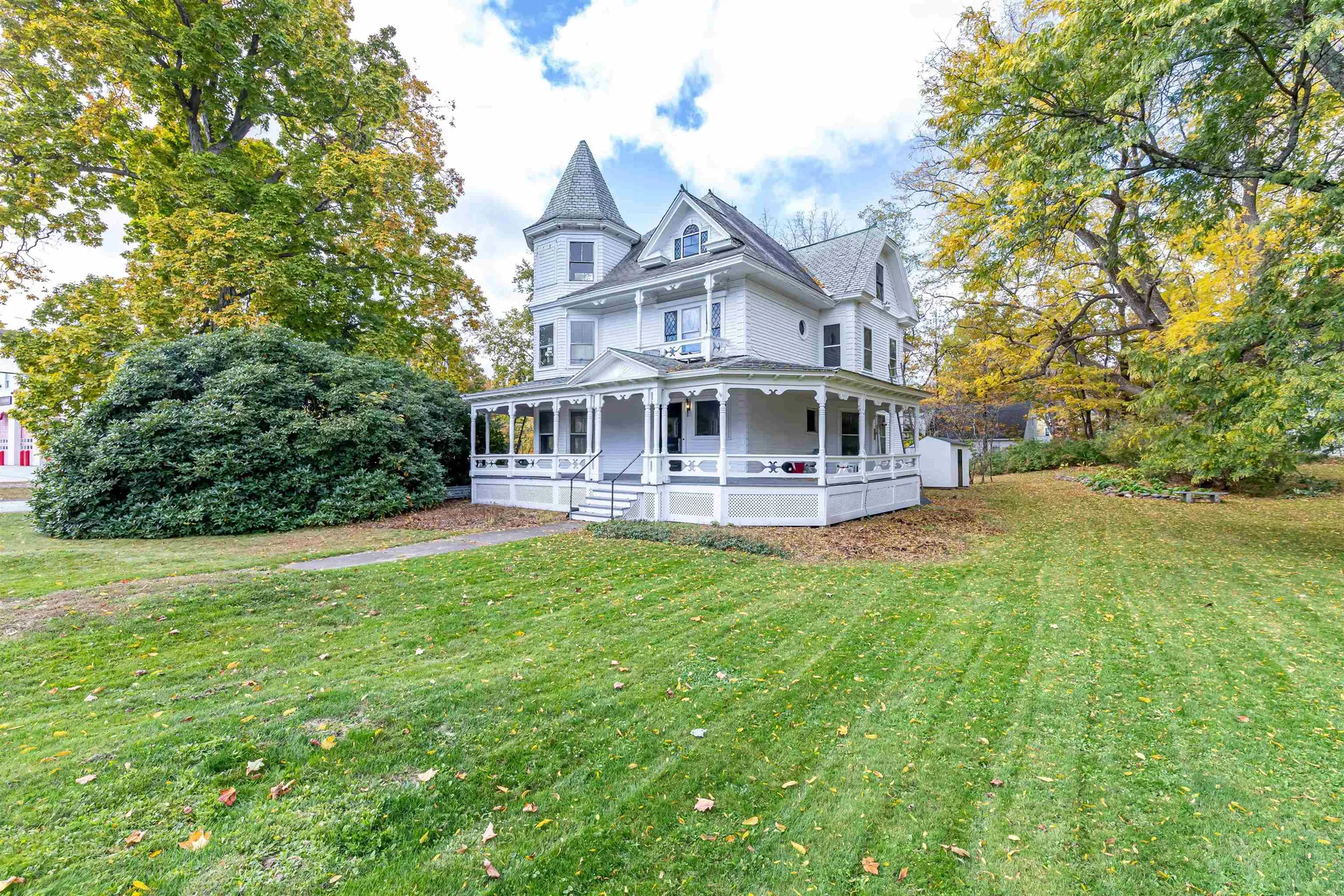 2 N Main Street Mont Vernon NH 03057