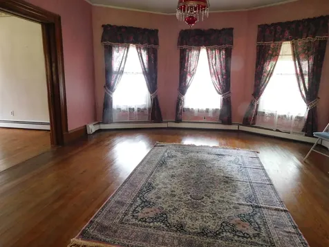 2 N Main Street Mont Vernon NH 03057