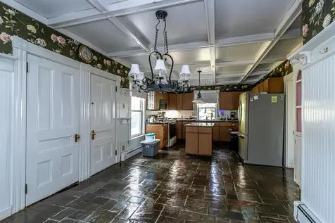 2 N Main Street Mont Vernon NH 03057